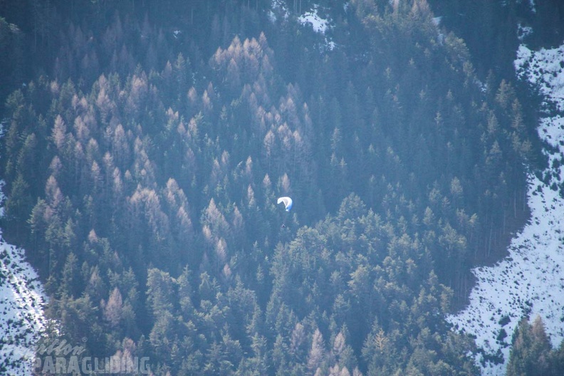 DH12.18_Luesen-Paragliding-406.jpg