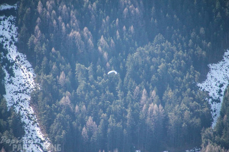 DH12.18_Luesen-Paragliding-417.jpg