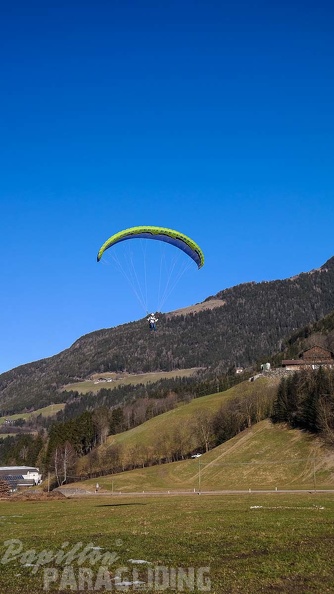 DH12.18 Luesen-Paragliding-543