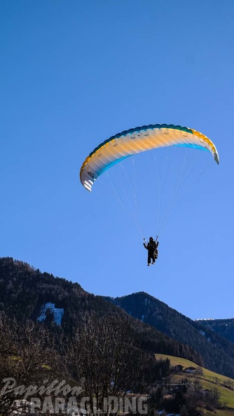 DH12.18 Luesen-Paragliding-565
