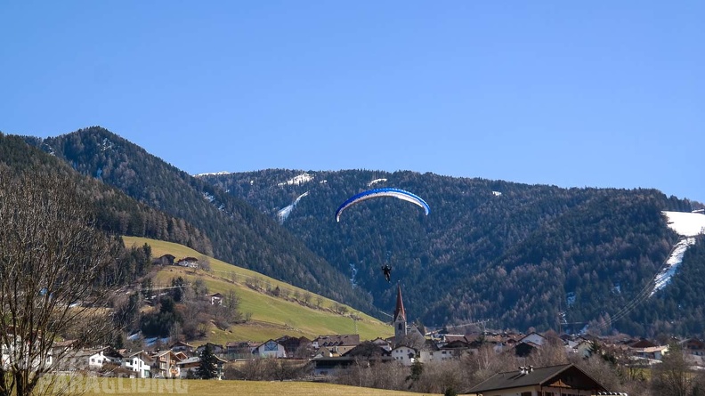 DH12.18_Luesen-Paragliding-576.jpg