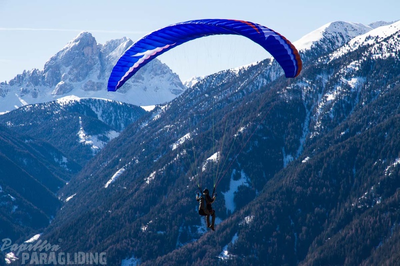 DH14.18 Luesen-Paragliding-1-953