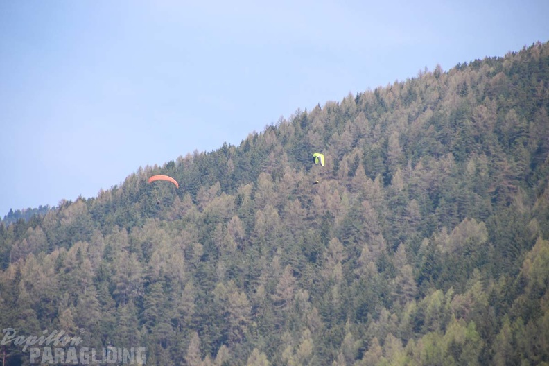 DH17.18 Paragliding-Luesen-236