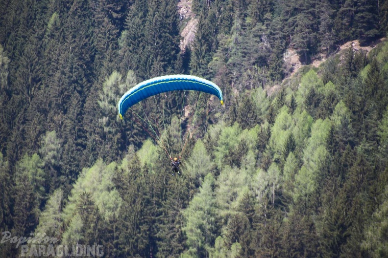 DH17.18 Paragliding-Luesen-259