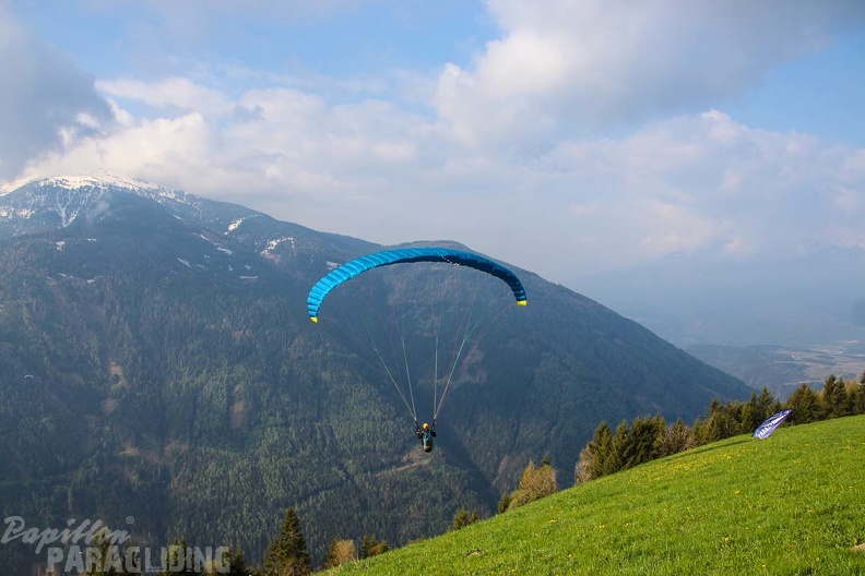 DH17.18 Paragliding-Luesen-395