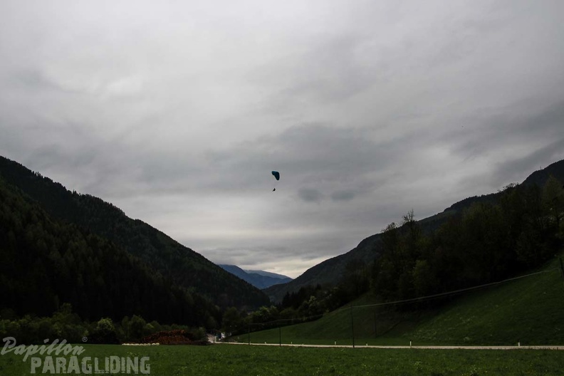 DH17.18 Paragliding-Luesen-429