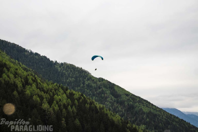 DH17.18 Paragliding-Luesen-430