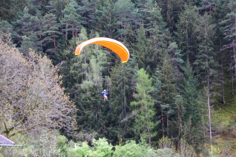 DH17.18 Paragliding-Luesen-448