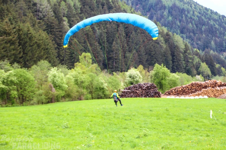 DH17.18 Paragliding-Luesen-468