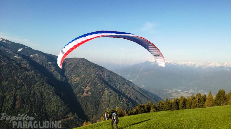 DH17.18 Paragliding-Luesen-481