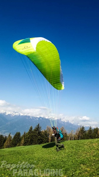 DH17.18 Paragliding-Luesen-572