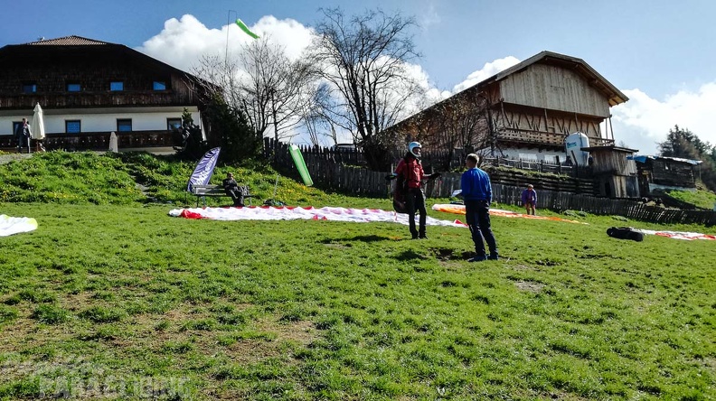DH17.18 Paragliding-Luesen-581