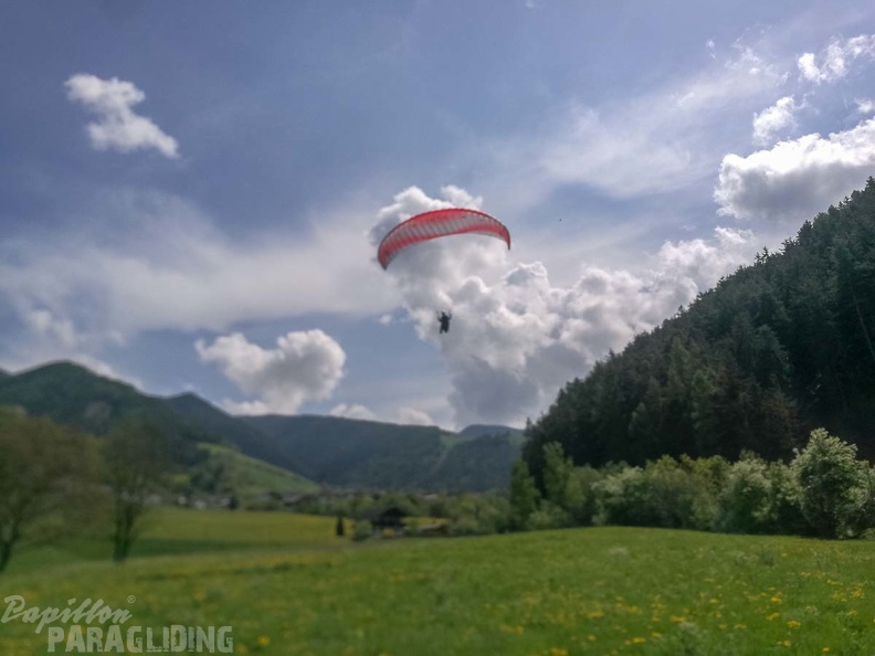 DH18.18 Luesen-Paragliding-270