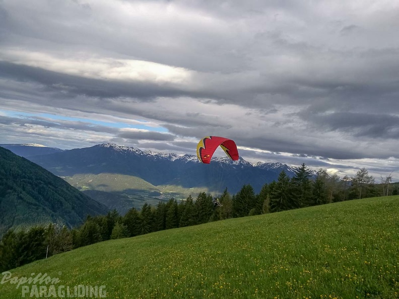 DH18.18_Luesen-Paragliding-332.jpg