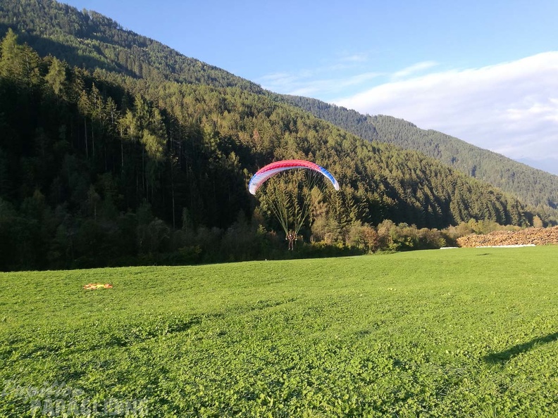 DH41.18 Luesen-Paragliding-259
