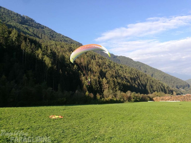 DH41.18_Luesen-Paragliding-265.jpg