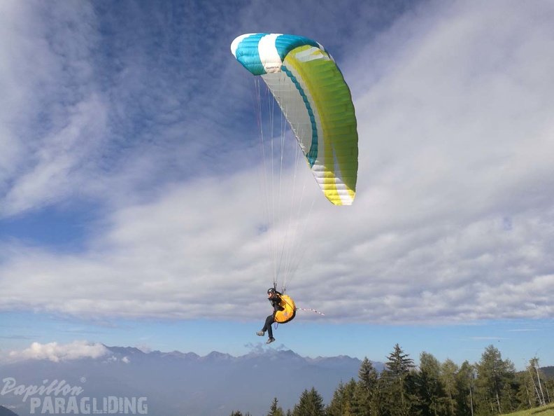 DH41.18 Luesen-Paragliding-298