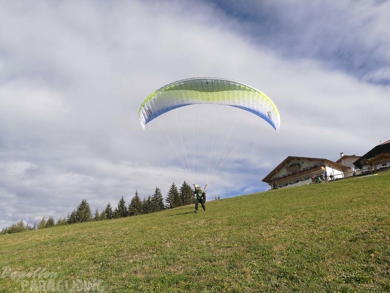 DH41.18_Luesen-Paragliding-303.jpg