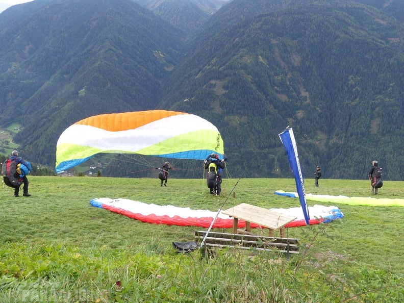 DH41.18_Luesen-Paragliding-406.jpg
