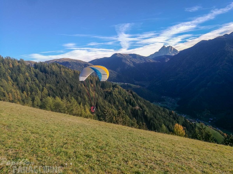DH43.18_Luesen-Paragliding-231.jpg