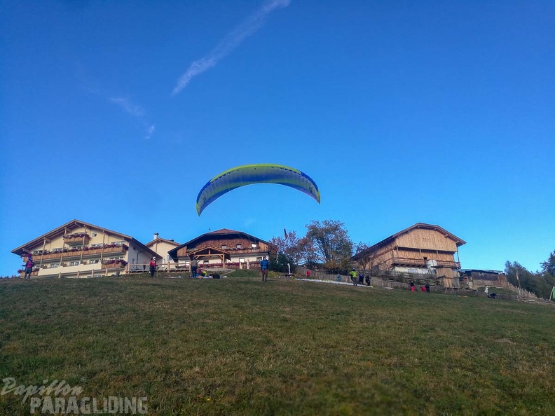 DH43.18_Luesen-Paragliding-247.jpg