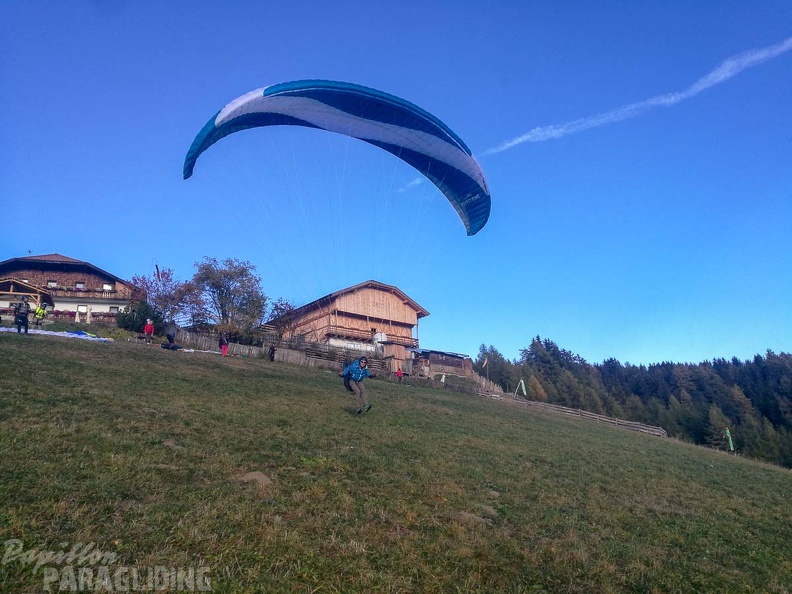 DH43.18_Luesen-Paragliding-264.jpg