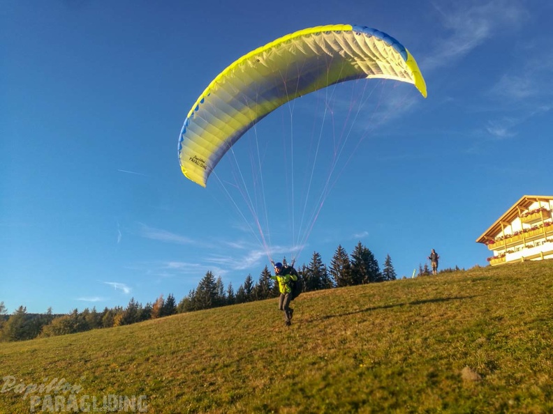 DH43.18_Luesen-Paragliding-296.jpg