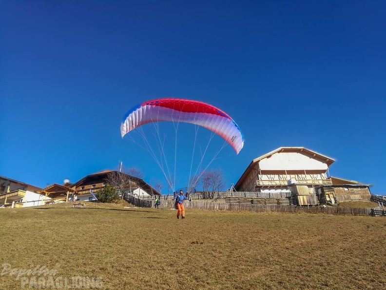 DH52.18_Luesen-Paragliding-266.jpg