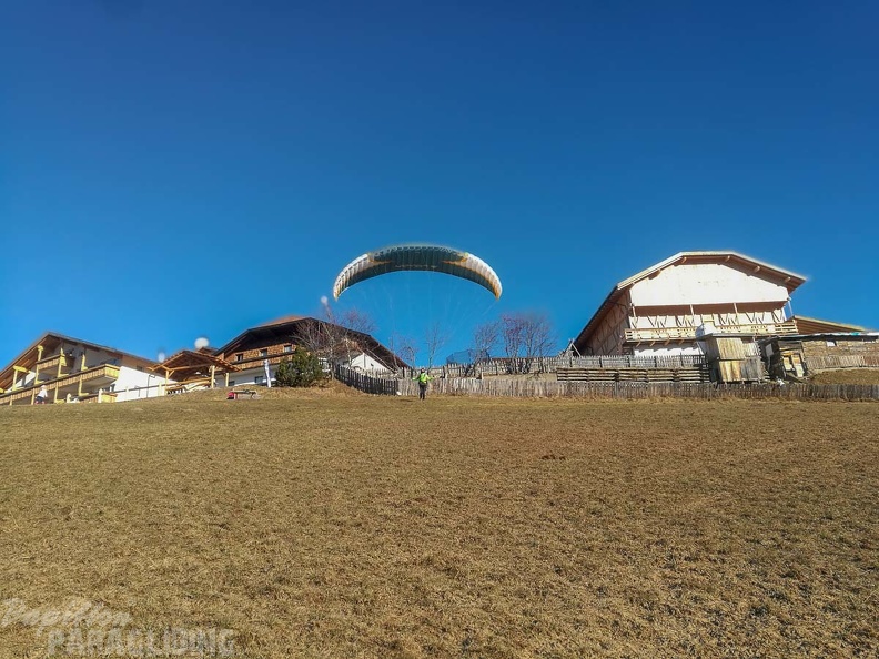 DH52.18_Luesen-Paragliding-297.jpg