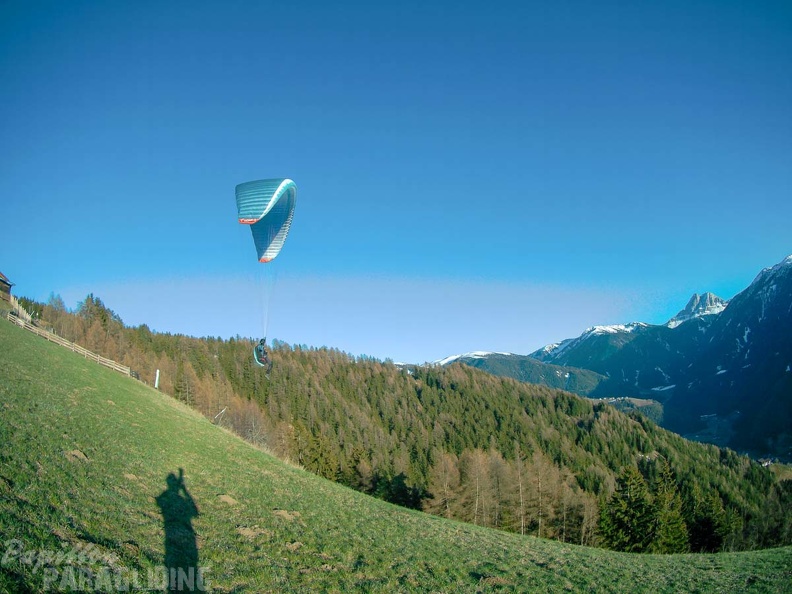 DH13.19_Luesen-Paragliding-104.jpg