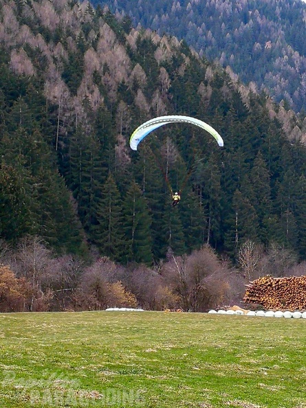 DH13.19_Luesen-Paragliding-189.jpg