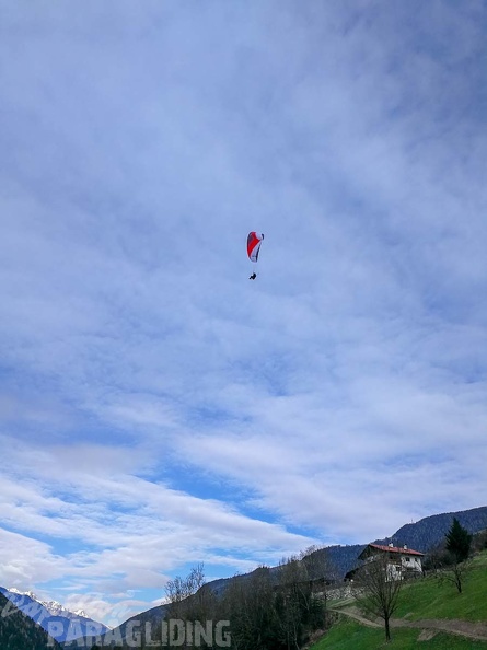 DH13.19_Luesen-Paragliding-194.jpg