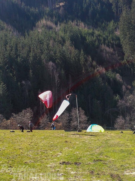 DH13.19_Luesen-Paragliding-204.jpg
