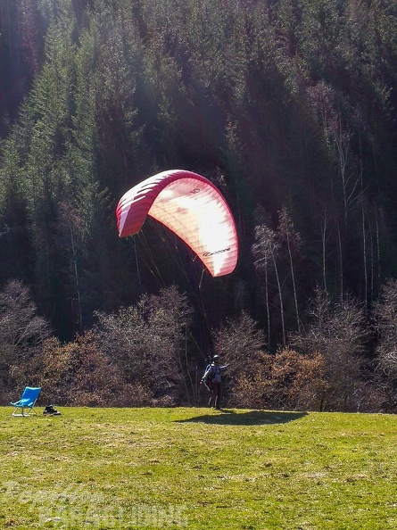 DH13.19_Luesen-Paragliding-223.jpg