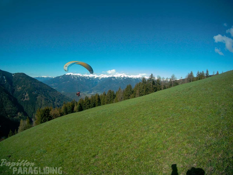 DH15.19 Luesen-Paragliding-103