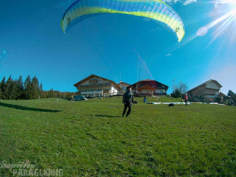 DH15.19 Luesen-Paragliding-113