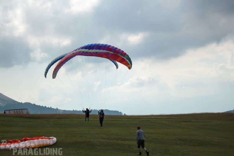 DH32.19 Luesen Paragliding-261