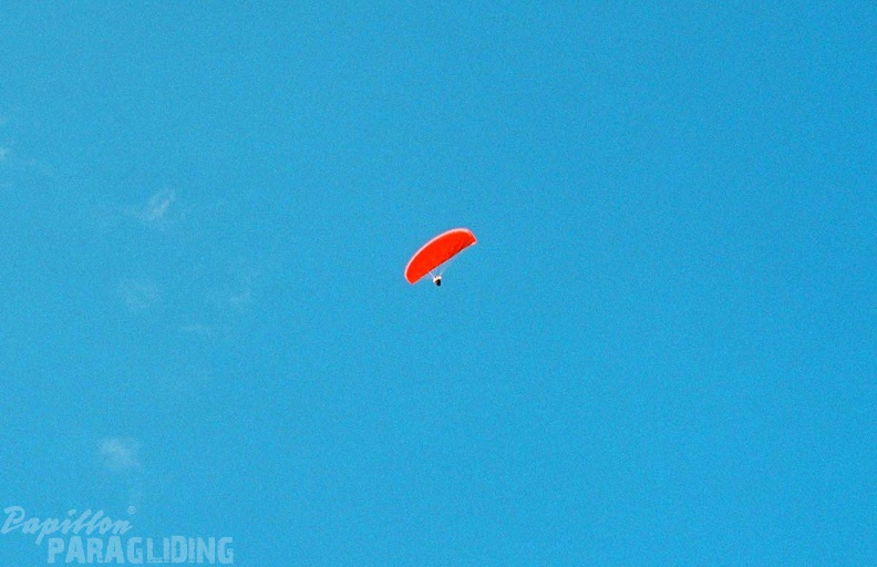 DH37.19 Niko-Paragliding-114