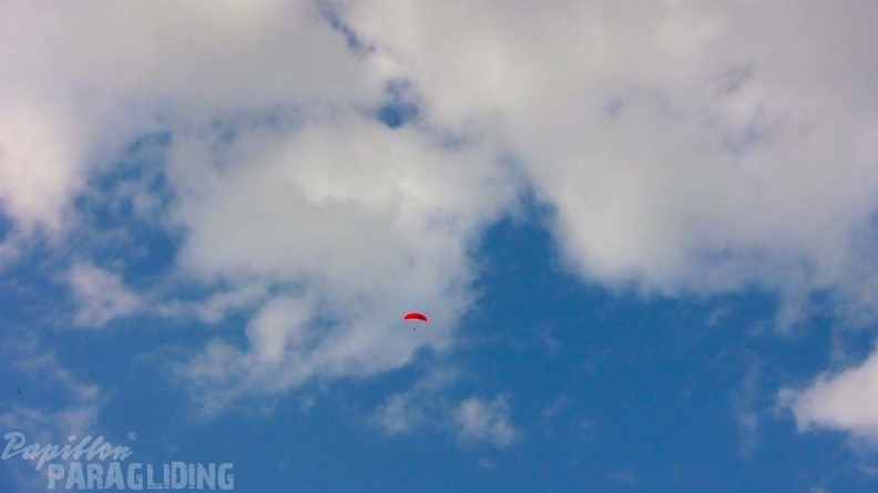 Luesen Paragliding NG-1068