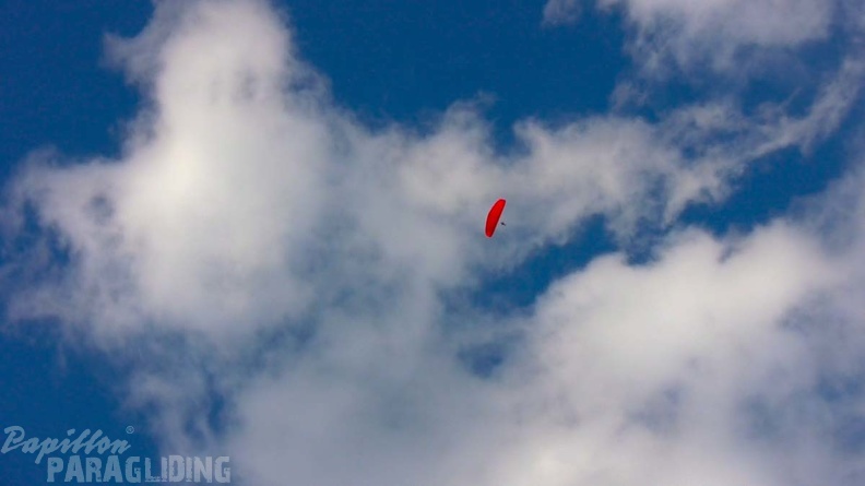 Luesen Paragliding NG-1083