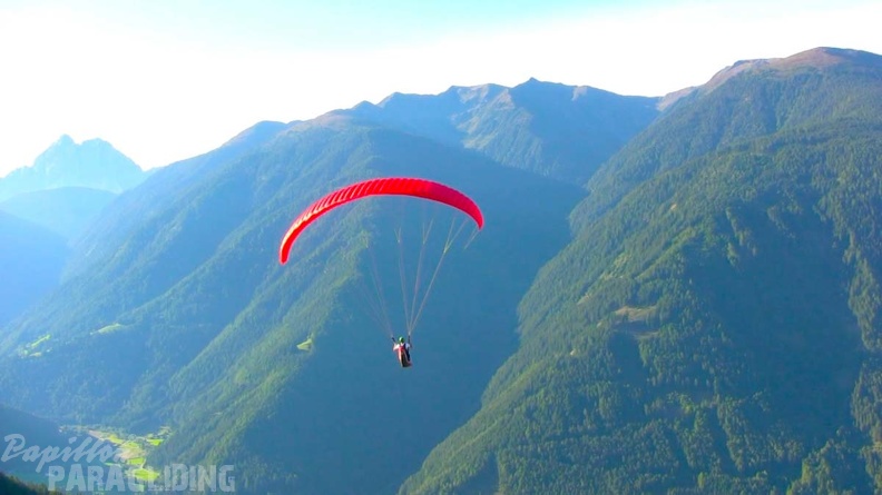 Luesen Paragliding NG-1115