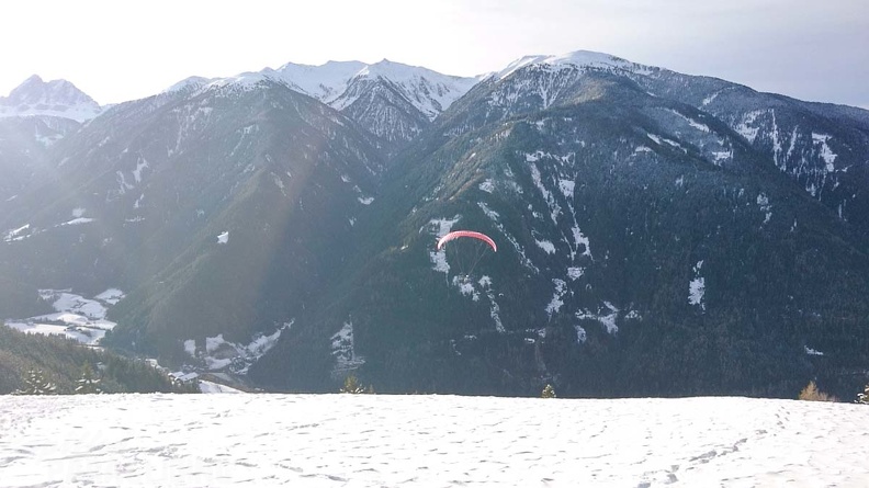 DH52.19 Luesen-Paragliding-Winter-142