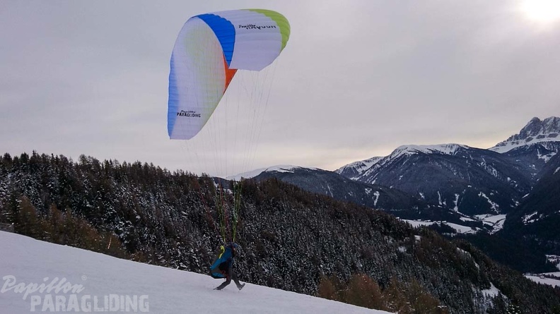 DH52.19 Luesen-Paragliding-Winter-180