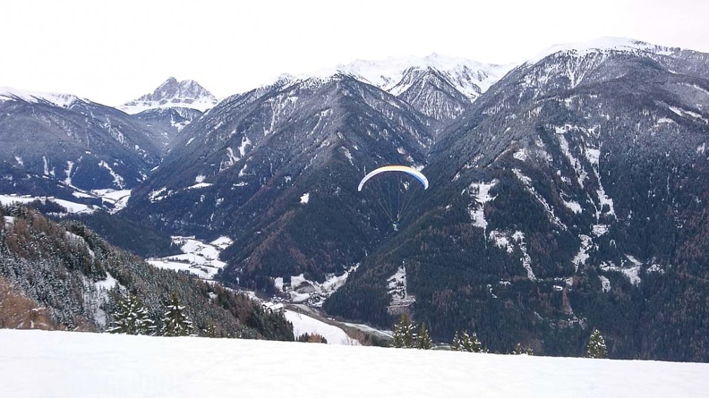 DH52.19 Luesen-Paragliding-Winter-182