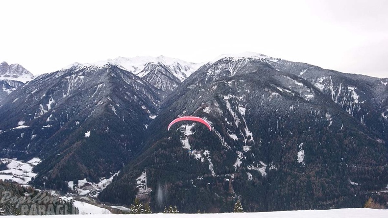 DH52.19_Luesen-Paragliding-Winter-187.jpg