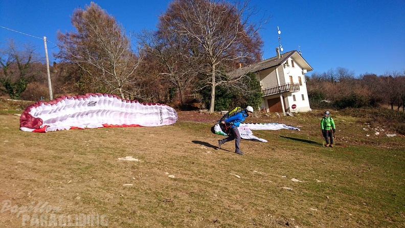 DH52.19 Luesen-Paragliding-Winter-257