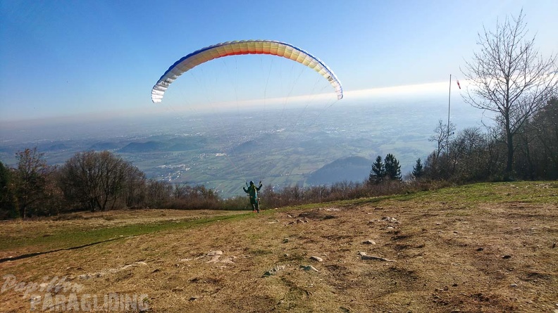 DH52.19 Luesen-Paragliding-Winter-295