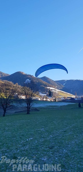 DH52.19 Luesen-Paragliding-Winter-381