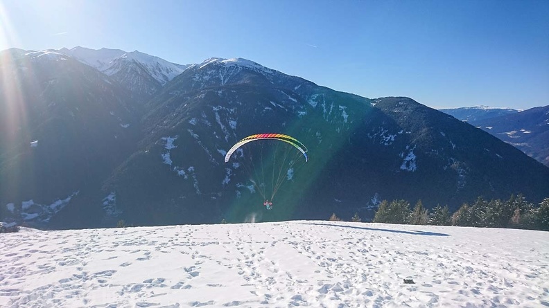 DH52.19_Luesen-Paragliding-Winter-403.jpg