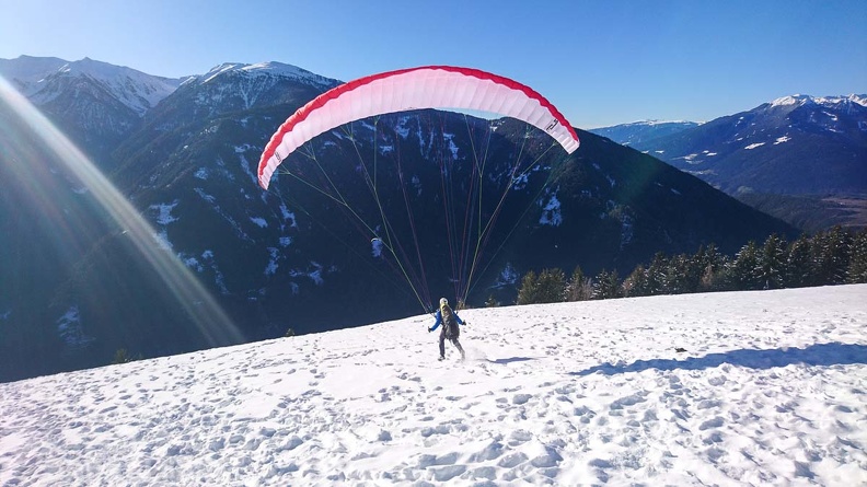 DH52.19 Luesen-Paragliding-Winter-409